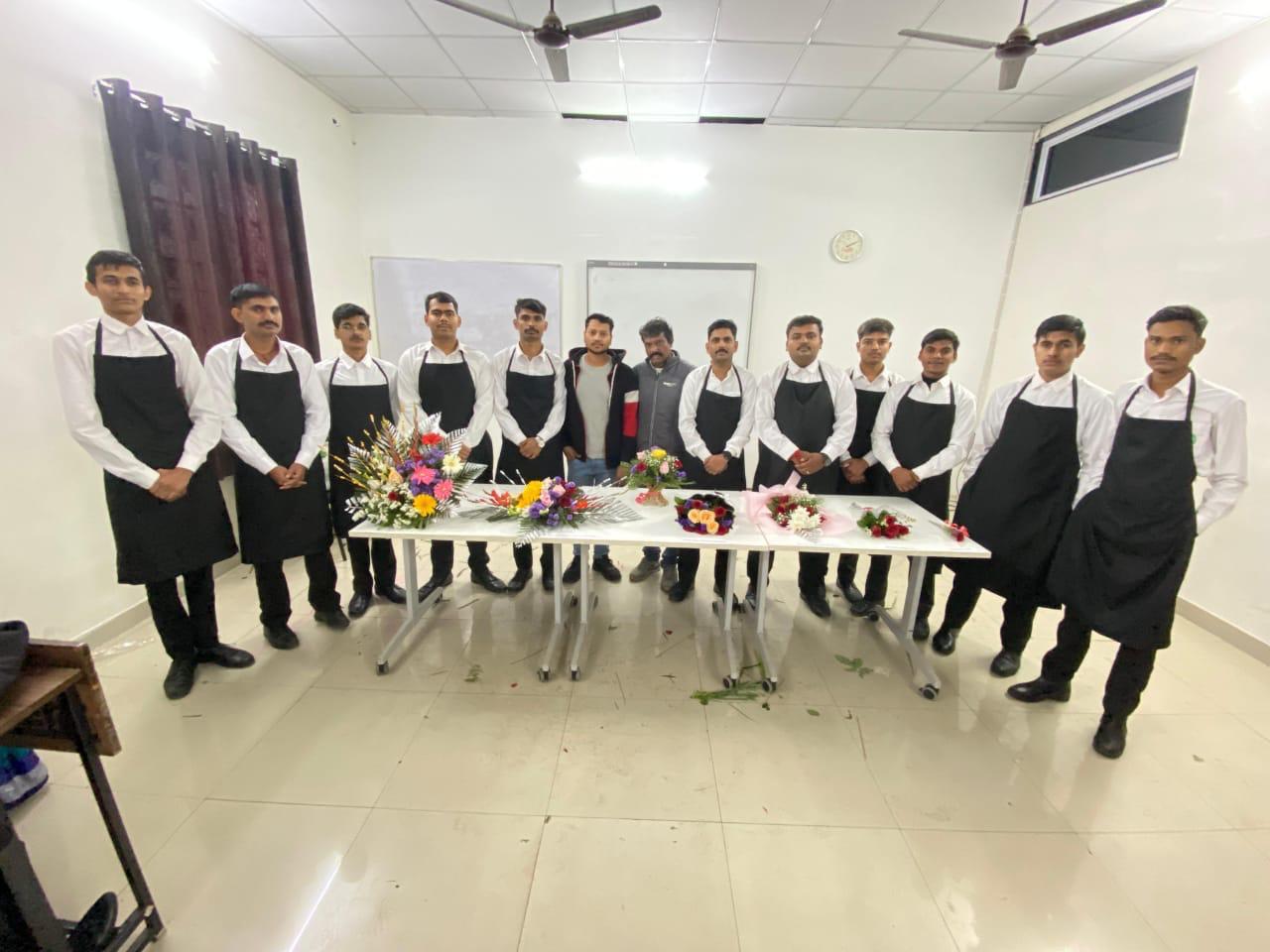 FLOWER ARRANGEMENT